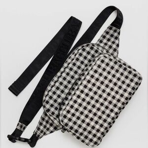 BAGGU black and white gingham fanny pack- sold out everywhere!